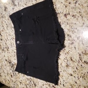 🧑‍🎄10/10🧑‍🎄Wax jean shorts in black